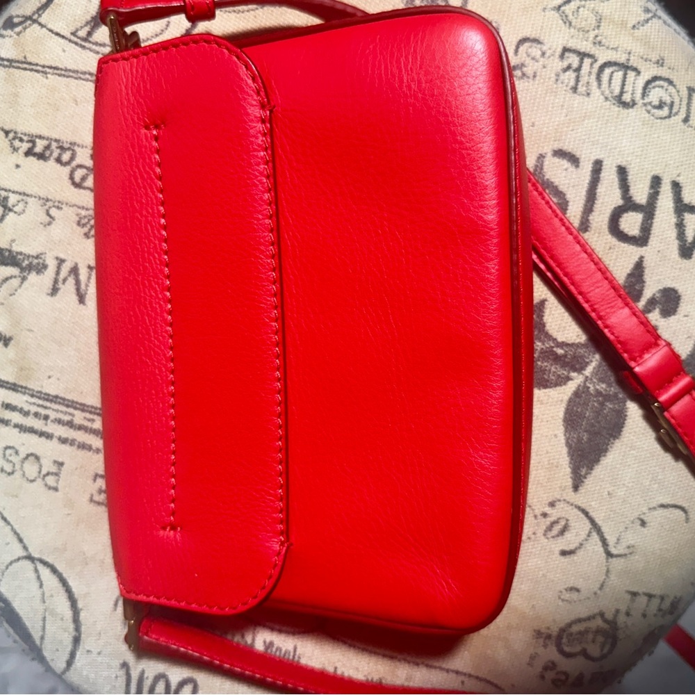 Givenchy Red Crossbody Bag with Geometric Flap - Picture 4 of 4